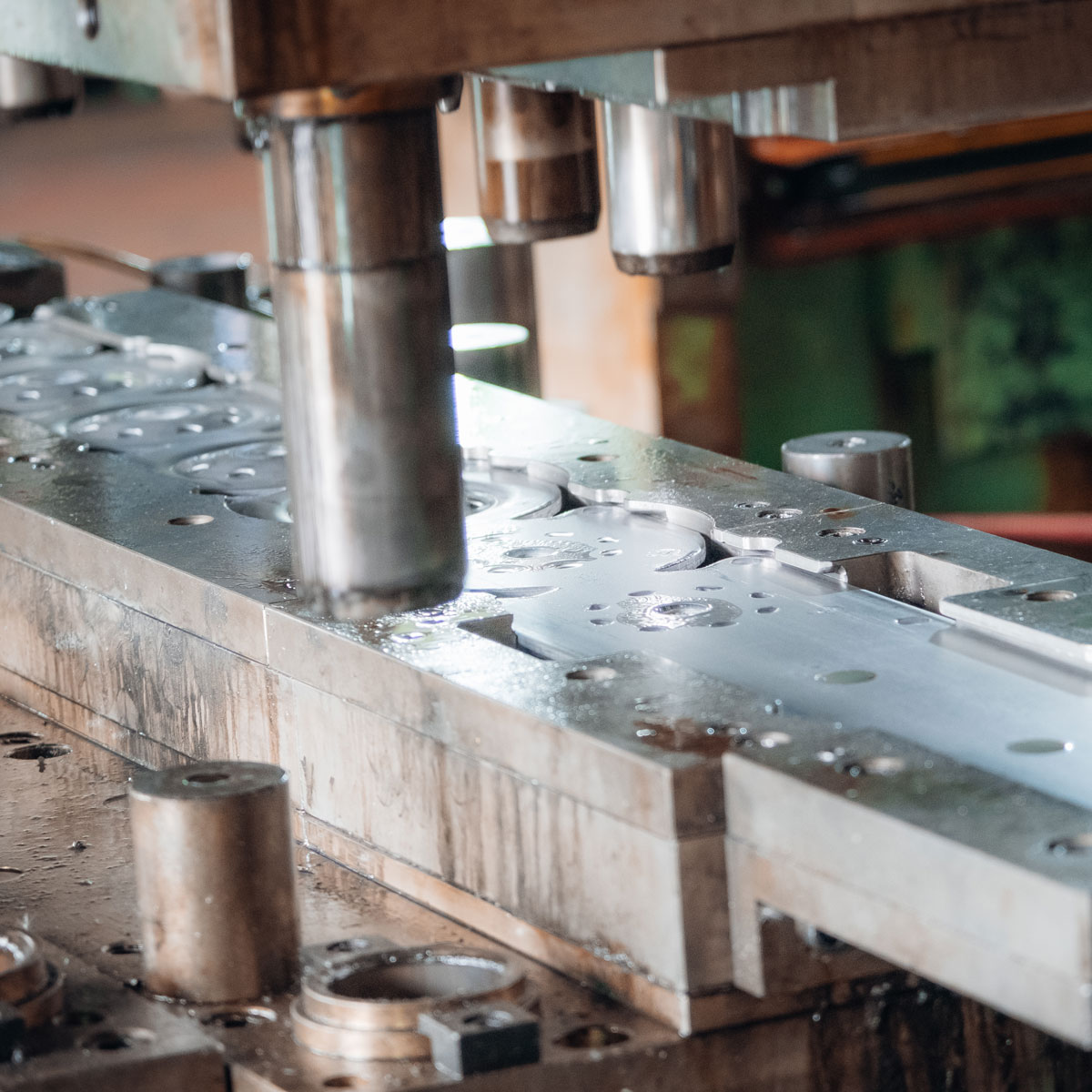 metal stamping press